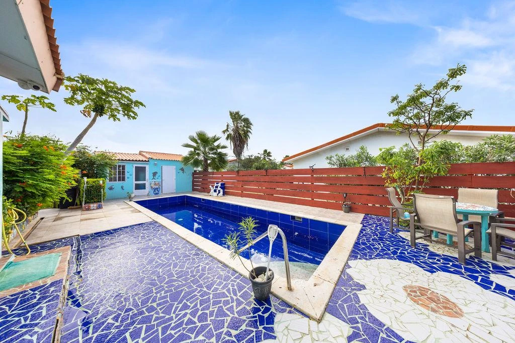 casa mosaic bushiri noord for sale