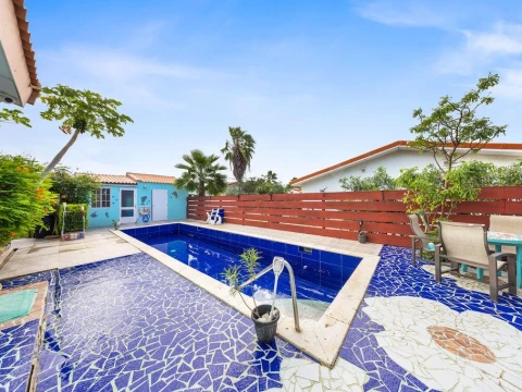 casa mosaic bushiri noord for sale
