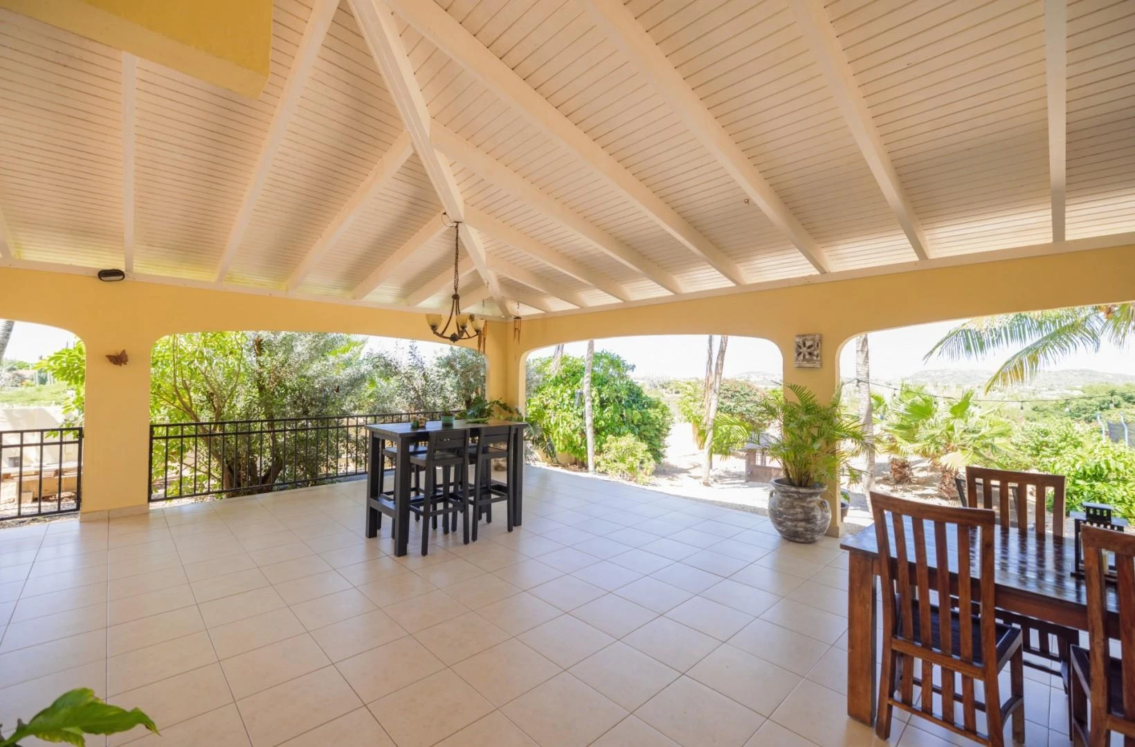 CASA HideAway