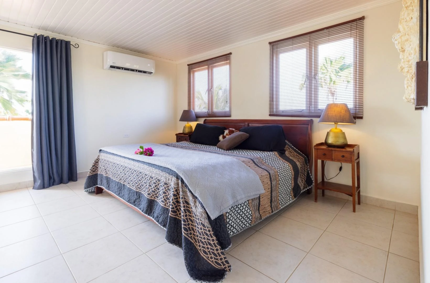CASA HideAway