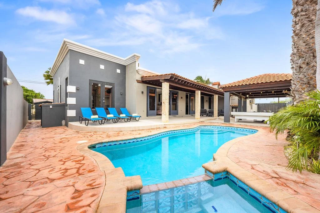casa magnificient vacation rental aruba